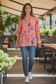 VÅR BESTSELGER BOMULLSTOPP MED KNAPPESTOLPE OG GOD PASSFORM. KORAL