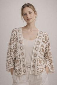 SUPER TRENDY HEKLET JAKKE MED 3/4 ERM. BEIGE